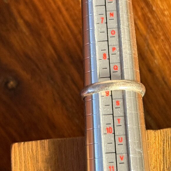 Vintage Sterling Silver and Red Cabochon Ring, Size 9 - Picture 9 of 10